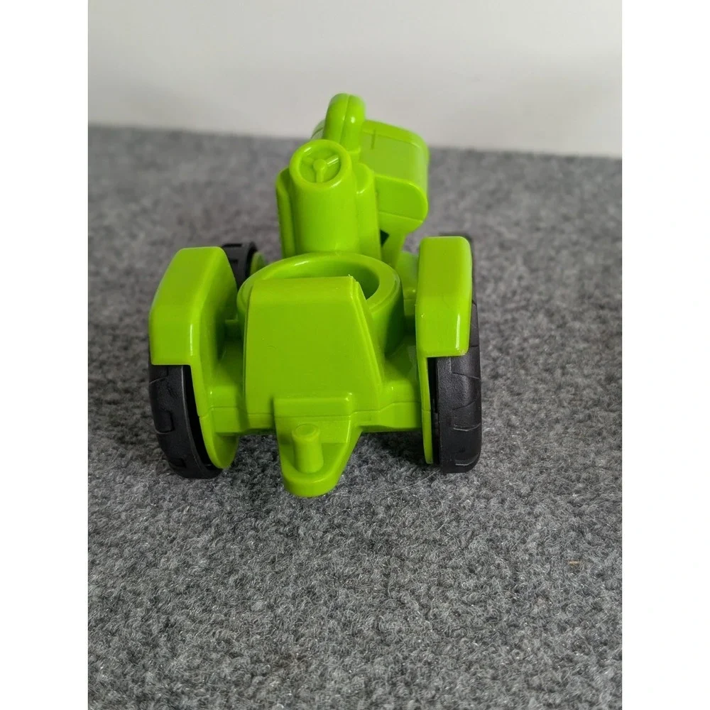 Fisher Price Little People 2023 Tow Truck With Driver And Extra Wobble Tractor‎